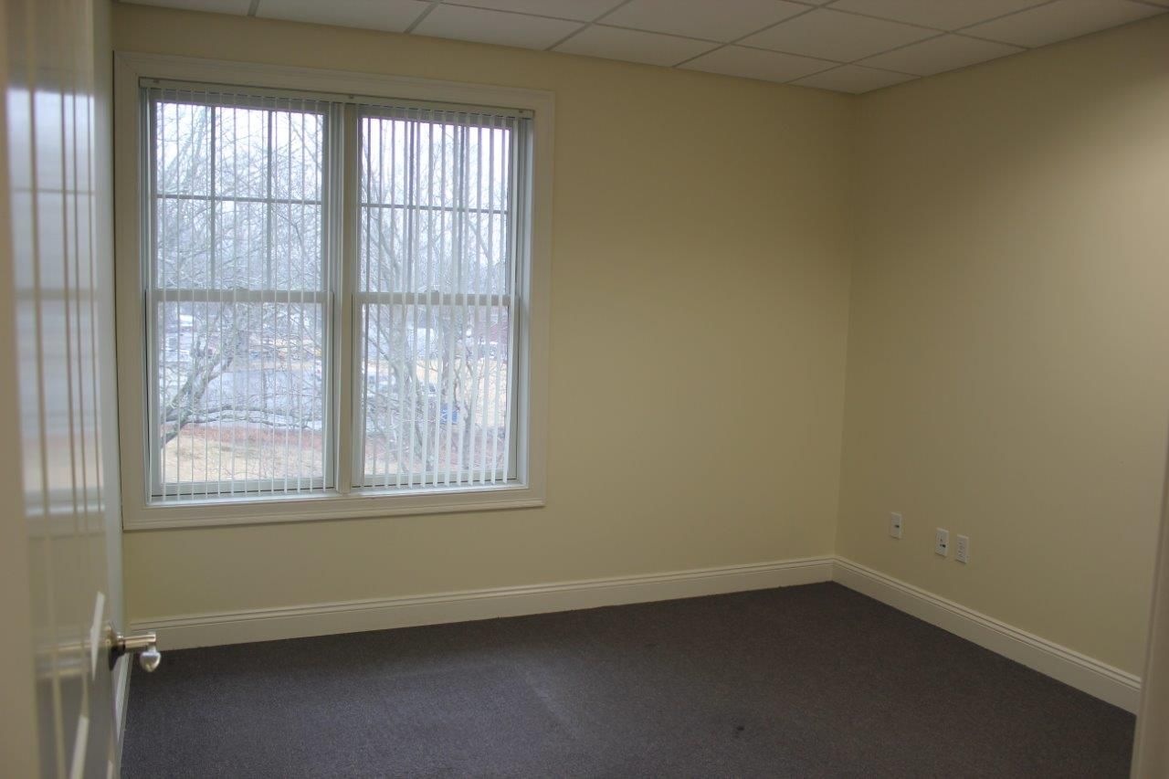 Unit 303 - 963 SF Office